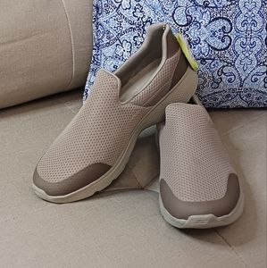 Skechers Go-Walk slip-on sneakers tan NWOT
